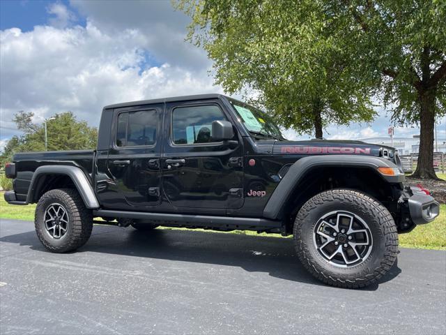 Photo of 2025 Black Clearcoat Jeep Gladiator