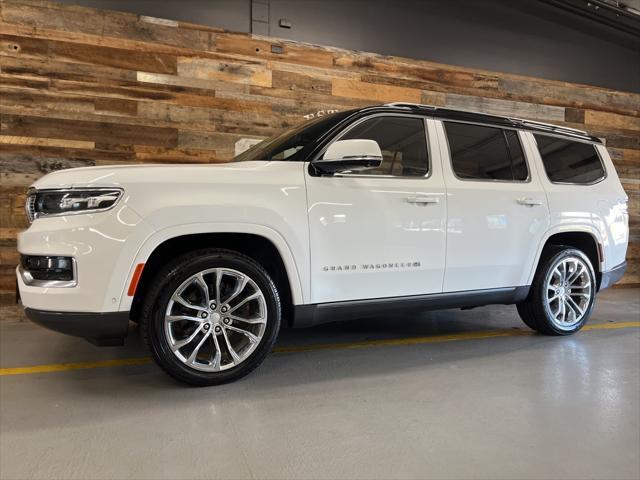 Photo of 2022 Bright White Clearcoat Jeep Grand Wagoneer