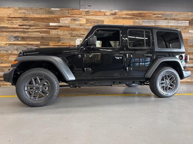 Photo of 2025 Black Clearcoat Jeep Wrangler