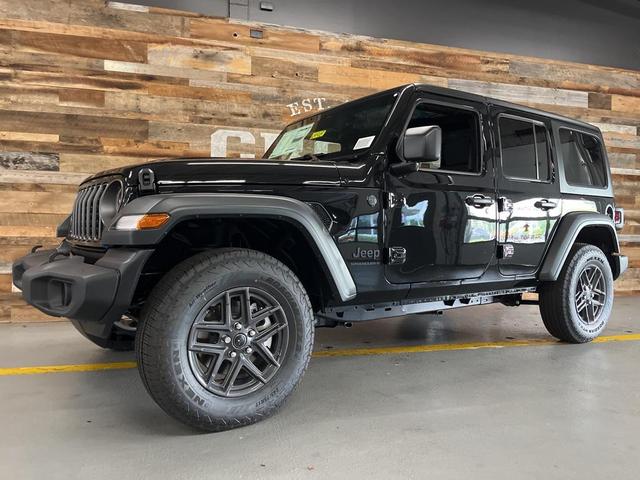 Photo of 2025 Black Clearcoat Jeep Wrangler
