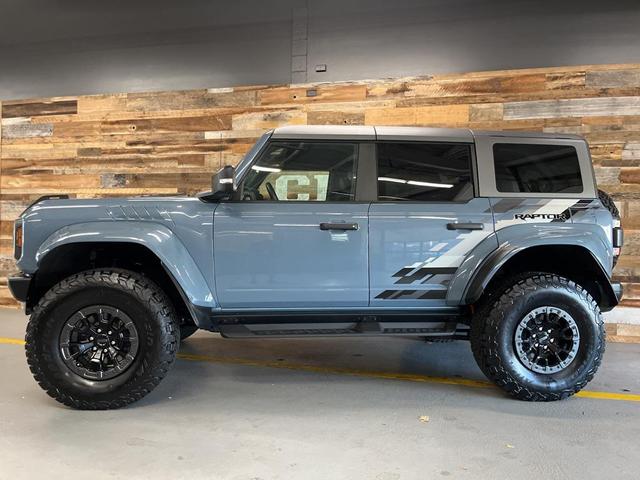 Photo of 2024 Azure Gray Metallic Tri-Coat Ford Bronco