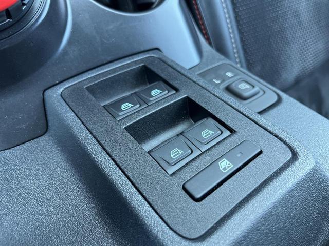 Photo of 2024 Azure Gray Metallic Tri-Coat Ford Bronco
