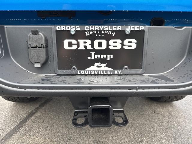 Photo of 2025 Hydro Blue Pearlcoat Jeep Gladiator