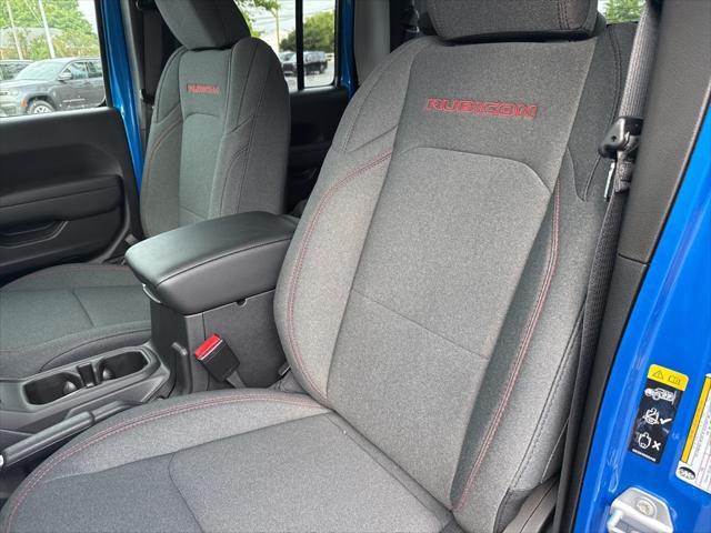 Photo of 2025 Hydro Blue Pearlcoat Jeep Gladiator