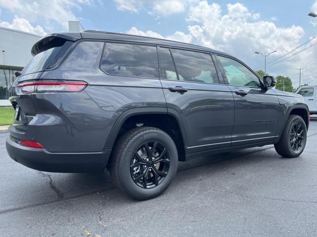 Photo of 2025 Baltic Gray Metallic Clearcoat Jeep Grand Cherokee L