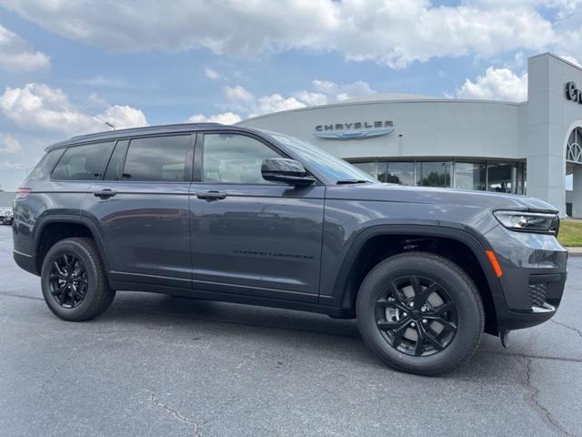Photo of 2025 Baltic Gray Metallic Clearcoat Jeep Grand Cherokee L