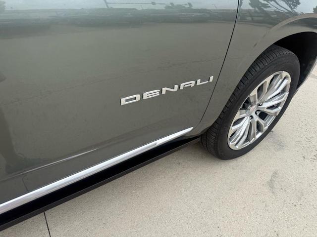 Photo of 2023 Frost GMC Yukon
