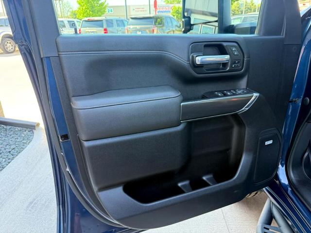 Photo of 2021 Blue GMC Sierra 2500