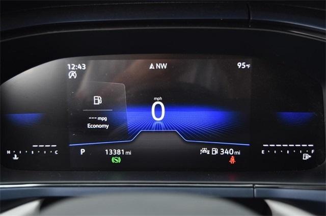 Photo of 2024 Platinum Gray Metallic Volkswagen Taos