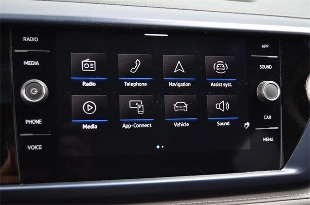 Photo of 2024 Platinum Gray Metallic Volkswagen Taos
