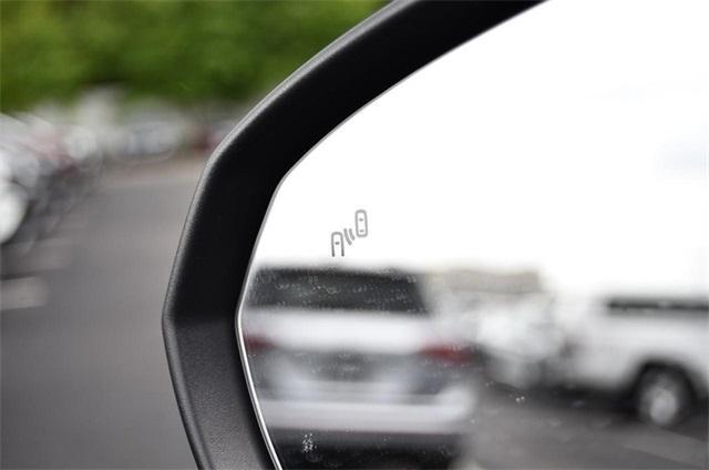 Photo of 2024 Platinum Gray Metallic Volkswagen Taos