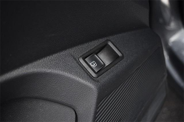 Photo of 2024 Platinum Gray Metallic Volkswagen Taos