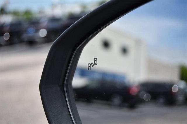 Photo of 2024 Pure White Volkswagen Taos