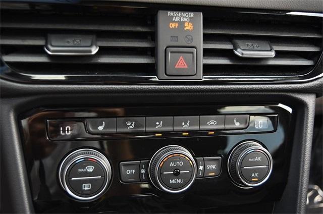 Photo of 2024 Pure White Volkswagen Taos