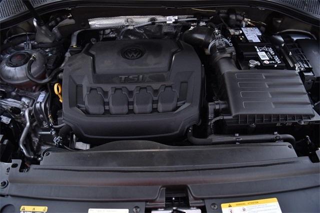 Photo of 2024 Pyrite Silver Metallic Volkswagen Tiguan