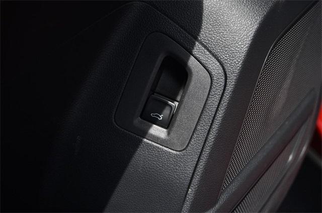 Photo of 2022 Aurora Red Metallic Volkswagen Atlas