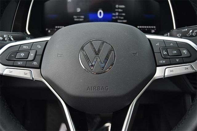 Photo of 2024 Platinum Gray Metallic Volkswagen Jetta