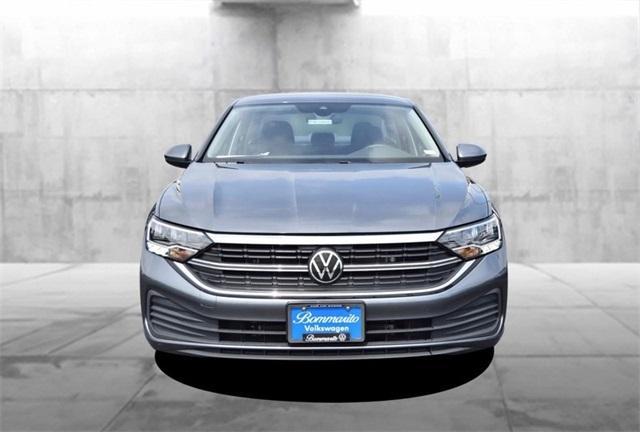 Photo of 2024 Platinum Gray Metallic Volkswagen Jetta