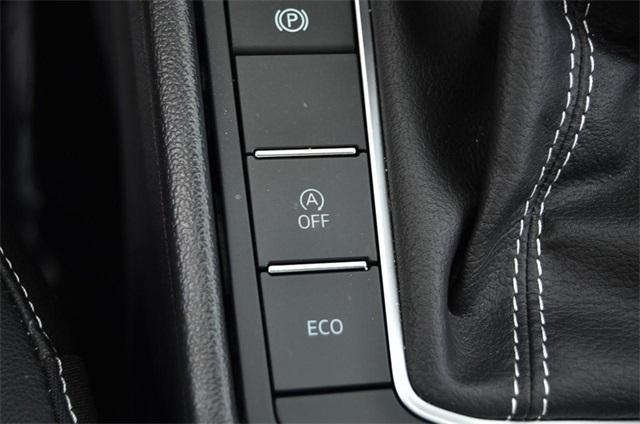 Photo of 2024 Platinum Gray Metallic Volkswagen Jetta