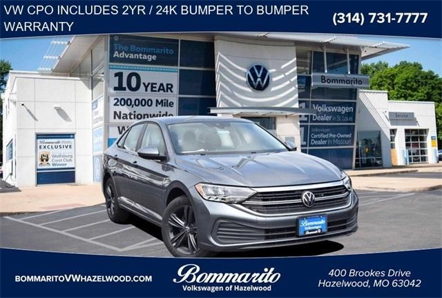 Photo of 2024 Platinum Gray Metallic Volkswagen Jetta