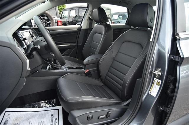 Photo of 2024 Platinum Gray Metallic Volkswagen Jetta