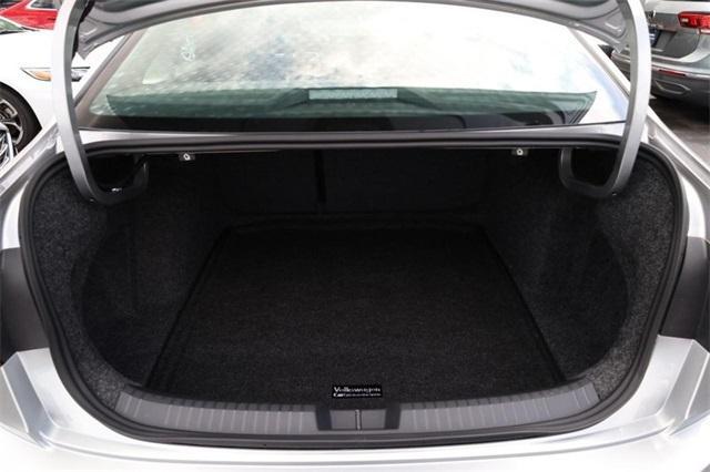 Photo of 2025 Pyrite Silver Metallic Volkswagen Jetta