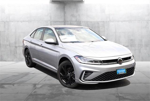 Photo of 2025 Pyrite Silver Metallic Volkswagen Jetta