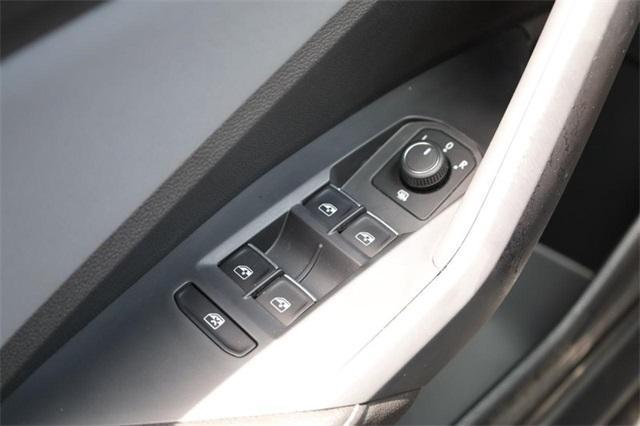 Photo of 2025 Pyrite Silver Metallic Volkswagen Jetta