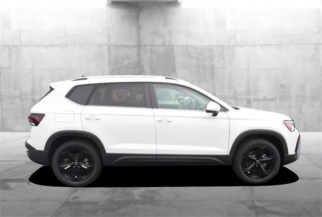 Photo of 2025 Pure White Volkswagen Taos