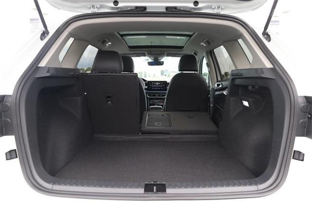 Photo of 2025 Pure White Volkswagen Taos