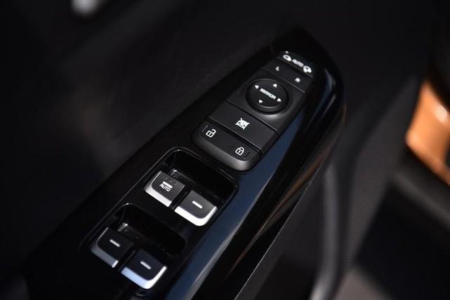 Photo of 2021 Burnished Copper Kia Sportage