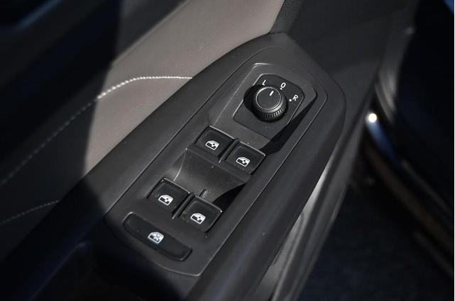 Photo of 2023 Deep Black Pearl Effect Volkswagen Atlas