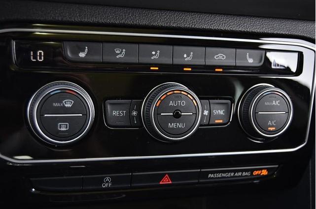 Photo of 2023 Deep Black Pearl Effect Volkswagen Atlas