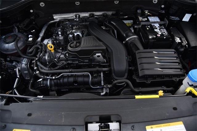 Photo of 2024 Deep Black Pearl Effect Volkswagen Taos