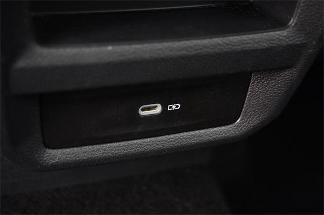 Photo of 2024 Deep Black Pearl Effect Volkswagen Taos