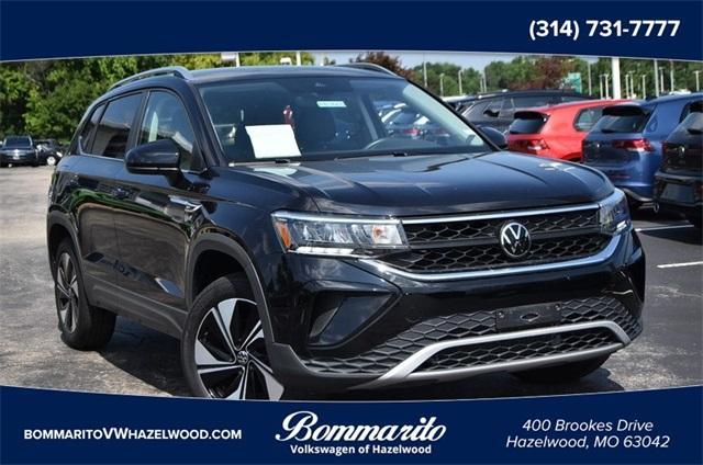 Photo of 2024 Deep Black Pearl Effect Volkswagen Taos