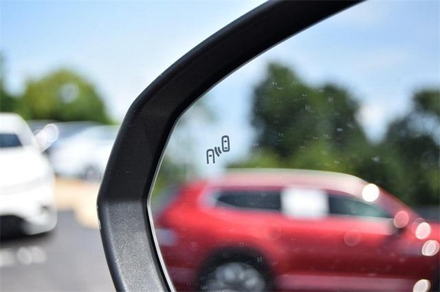 Photo of 2024 Deep Black Pearl Effect Volkswagen Taos