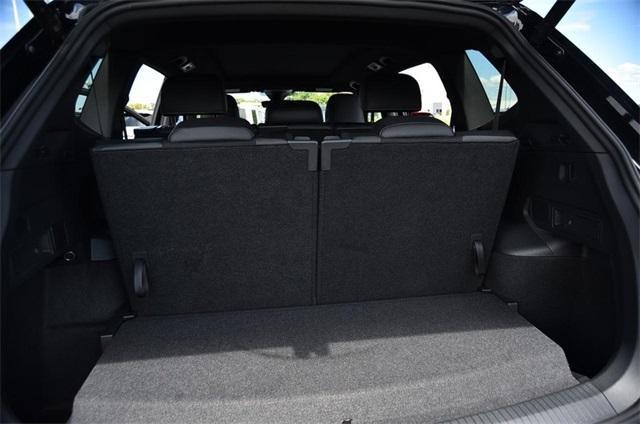 Photo of 2024 Deep Black Pearl Effect Volkswagen Tiguan