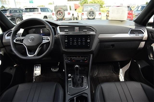 Photo of 2024 Deep Black Pearl Effect Volkswagen Tiguan