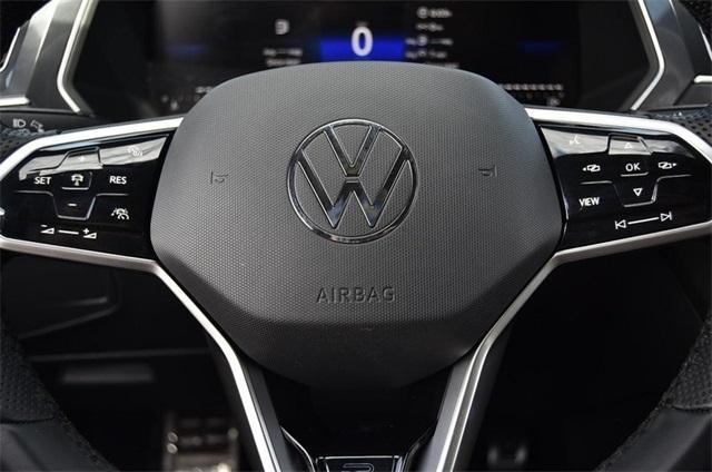 Photo of 2024 Deep Black Pearl Effect Volkswagen Tiguan