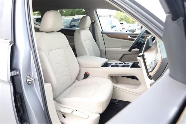 Photo of 2026 Silver Mist Metallic Volkswagen Atlas