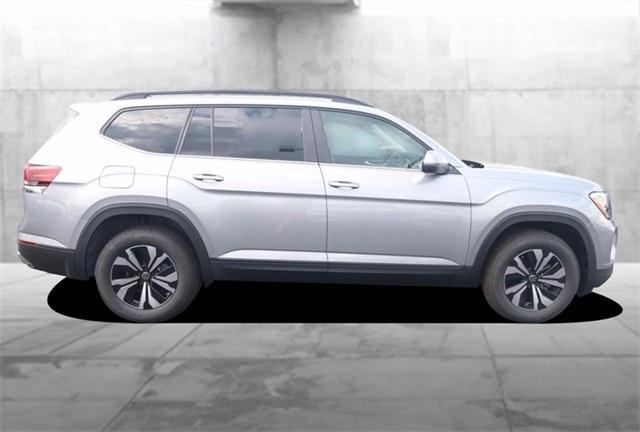 Photo of 2026 Silver Mist Metallic Volkswagen Atlas