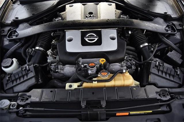Photo of 2013 Magnetic Black Metallic Nissan 370Z
