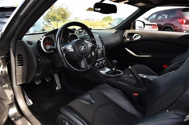 Photo of 2013 Magnetic Black Metallic Nissan 370Z