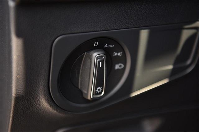 Photo of 2024 Platinum Gray Metallic Volkswagen Tiguan