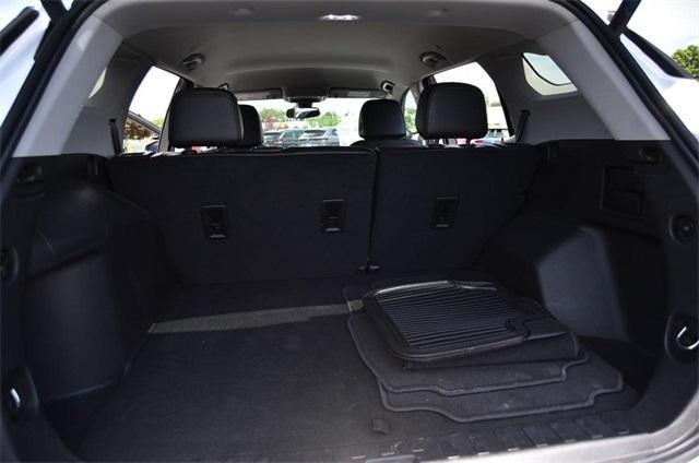 Photo of 2024 Summit White / White GMC Terrain