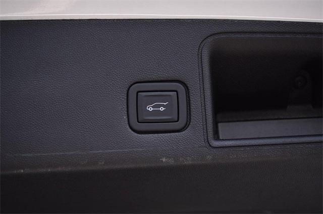 Photo of 2024 Summit White / White GMC Terrain