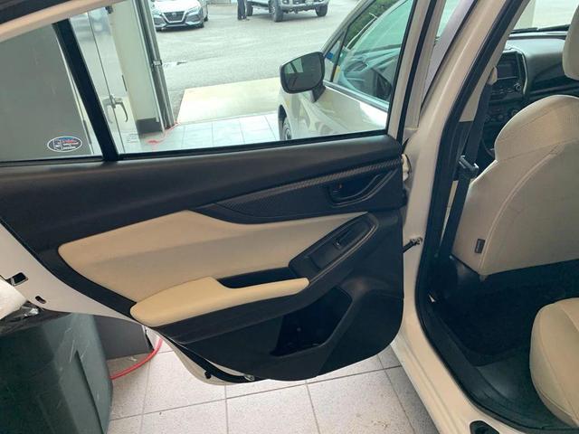 Photo of 2022 Crystal White Pearl Subaru Impreza