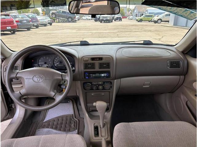 Photo of 2002 Pewter Toyota Corolla