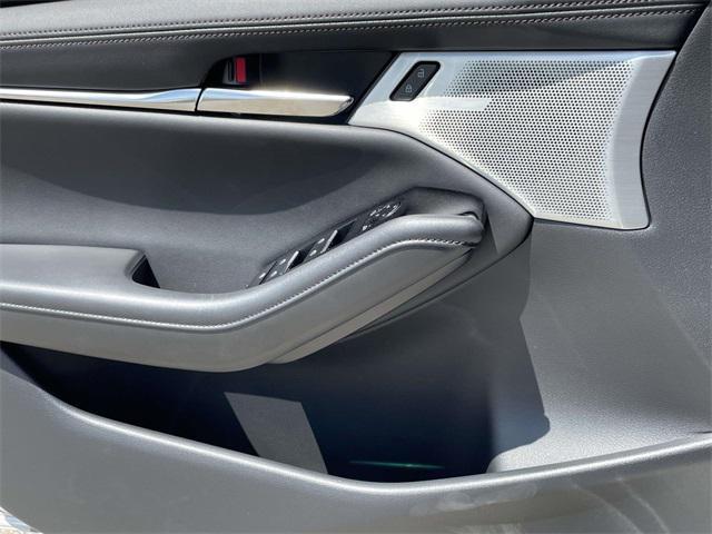 Photo of 2025 Tan Mazda Mazda3
